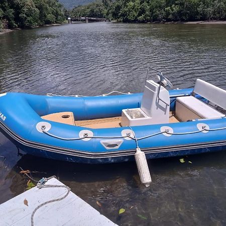 Casa A Beira Do Rio Jaguareguava Na Mata Atlantica Em Bertioga Sp Villa Luaran gambar
