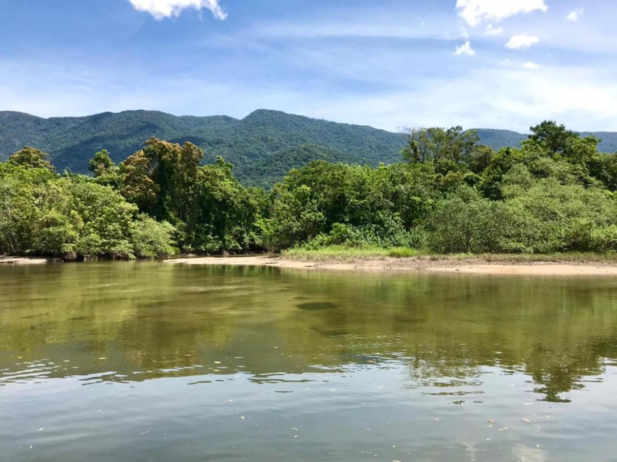 Casa A Beira Do Rio Jaguareguava Na Mata Atlantica Em Bertioga Sp Villa Luaran gambar