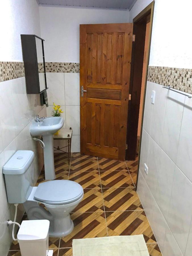 Casa A Beira Do Rio Jaguareguava Na Mata Atlantica Em Bertioga Sp Villa Luaran gambar