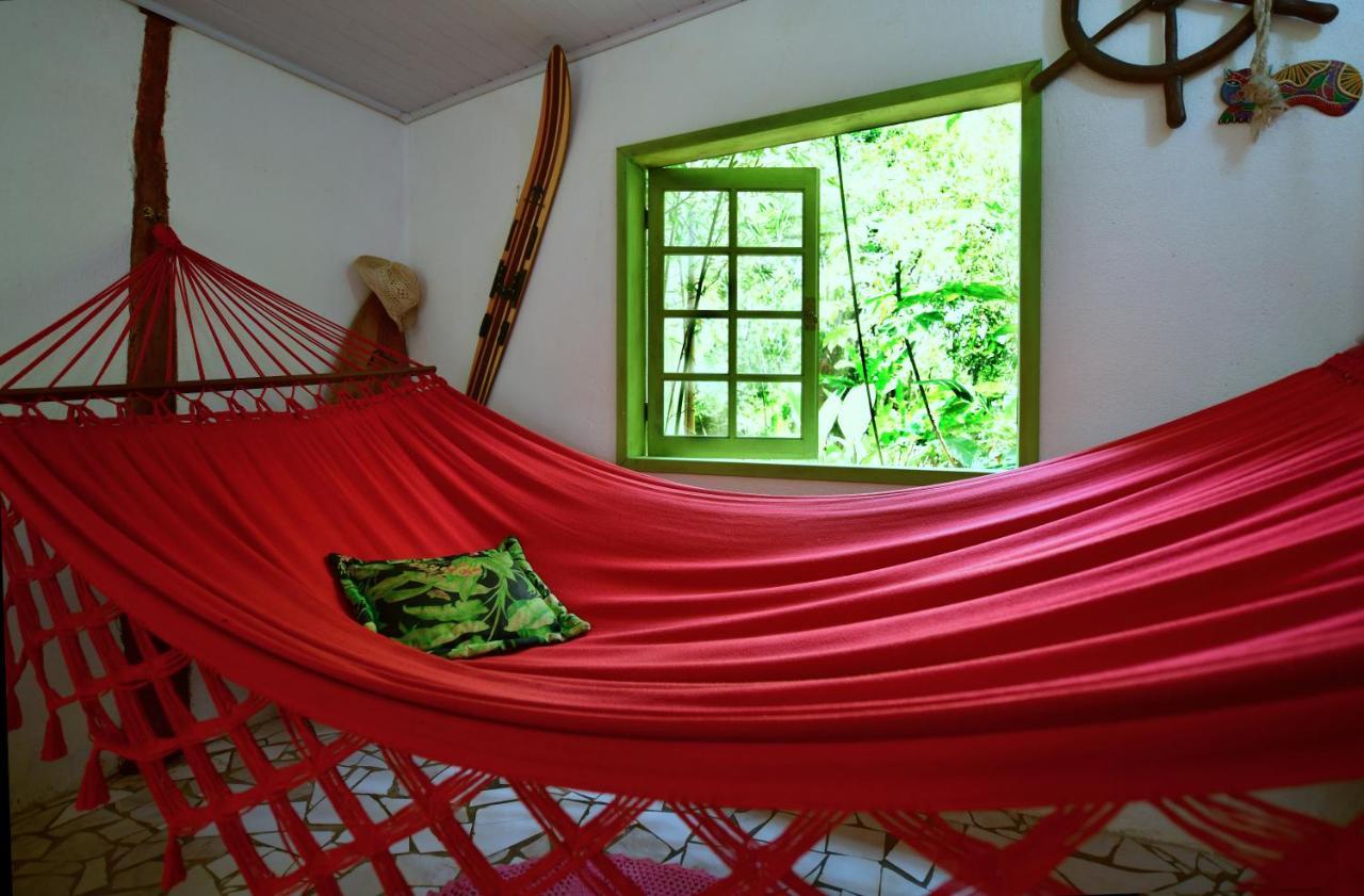 Casa A Beira Do Rio Jaguareguava Na Mata Atlantica Em Bertioga Sp Villa Luaran gambar