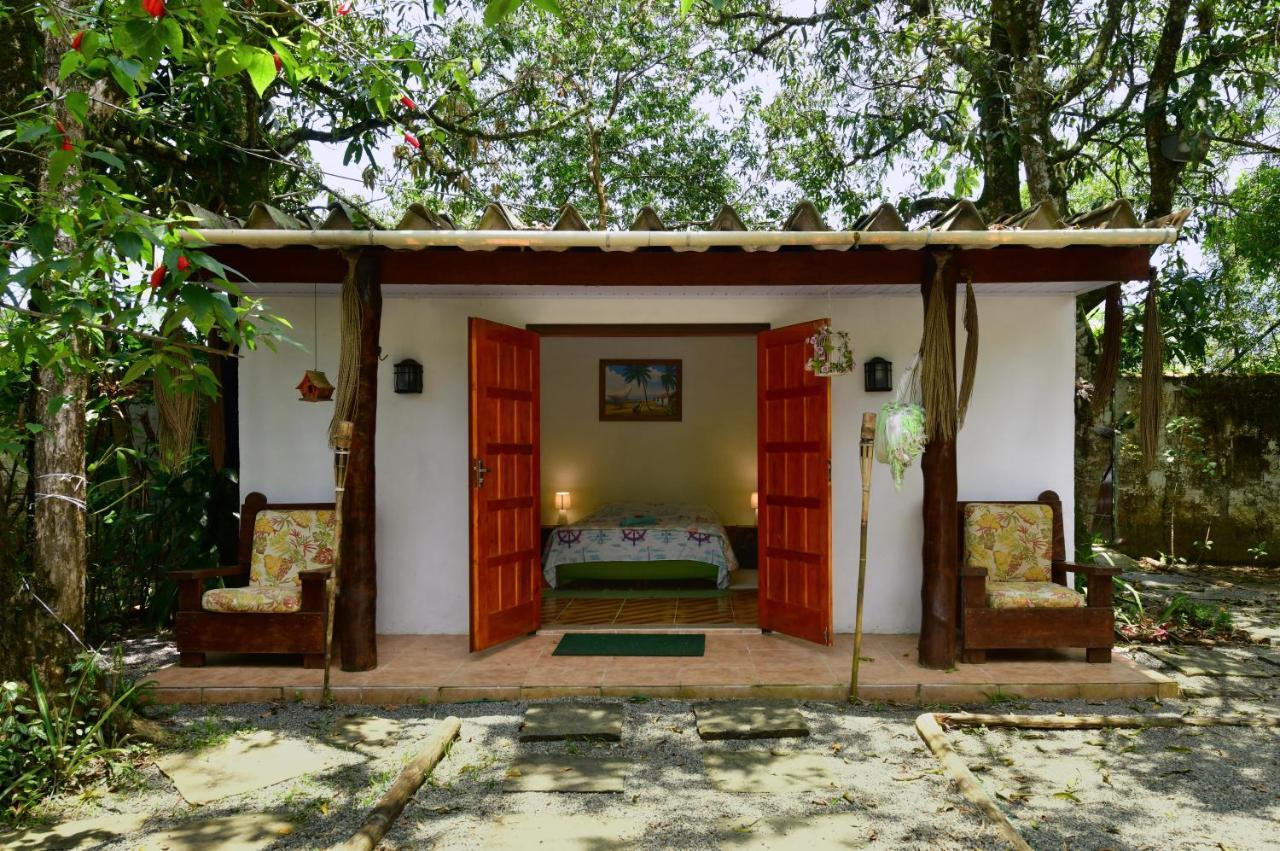 Casa A Beira Do Rio Jaguareguava Na Mata Atlantica Em Bertioga Sp Villa Luaran gambar